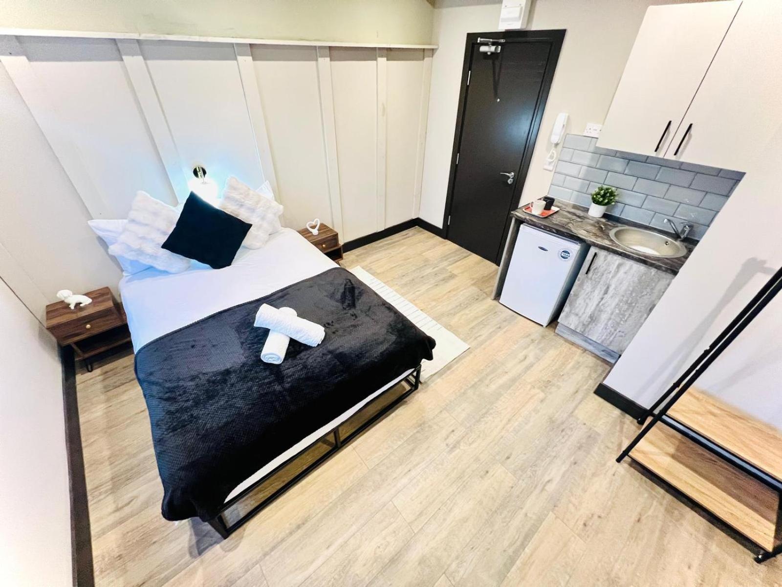 London 72 City Center Studio Top Location I Экстерьер фото