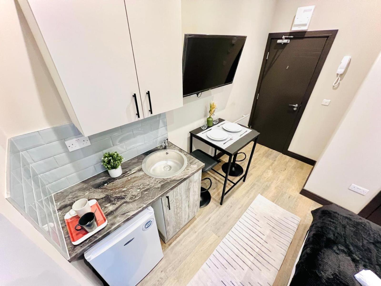 London 72 City Center Studio Top Location I Экстерьер фото