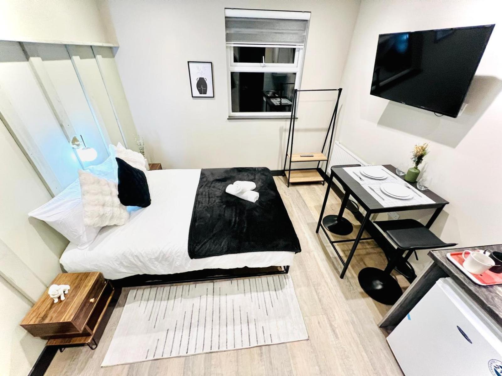 London 72 City Center Studio Top Location I Экстерьер фото